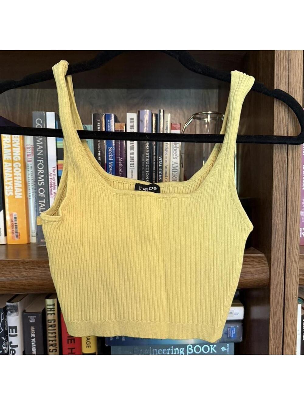 Bebe Women's Yellow Crop-top